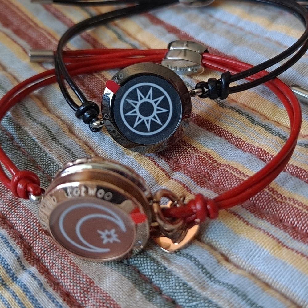 Gently Used Totwoo SMART JEWERLY